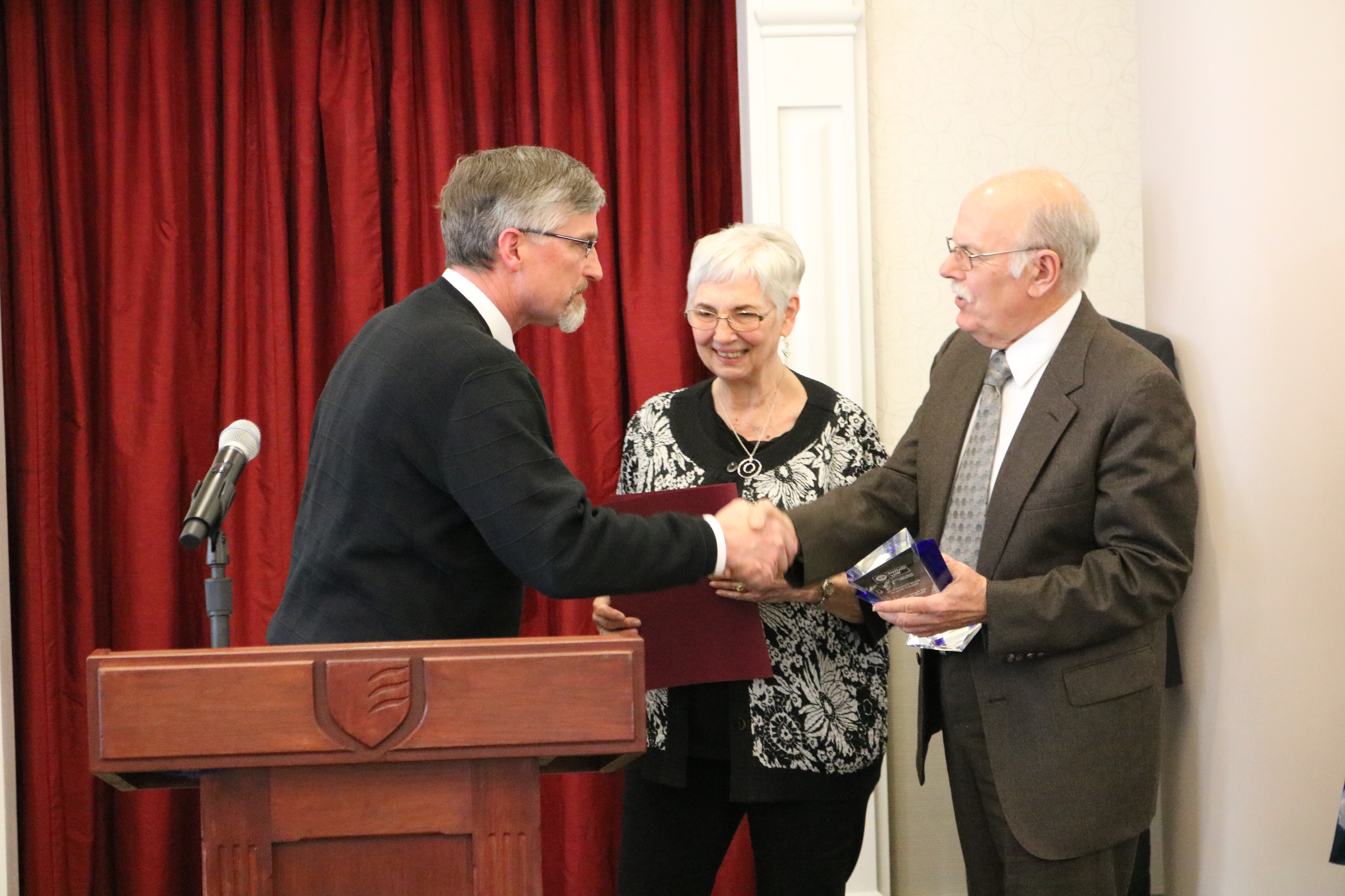 Annual Luncheon 2019 - Mayor Randy Riddle Presents Citations to Award Recipients